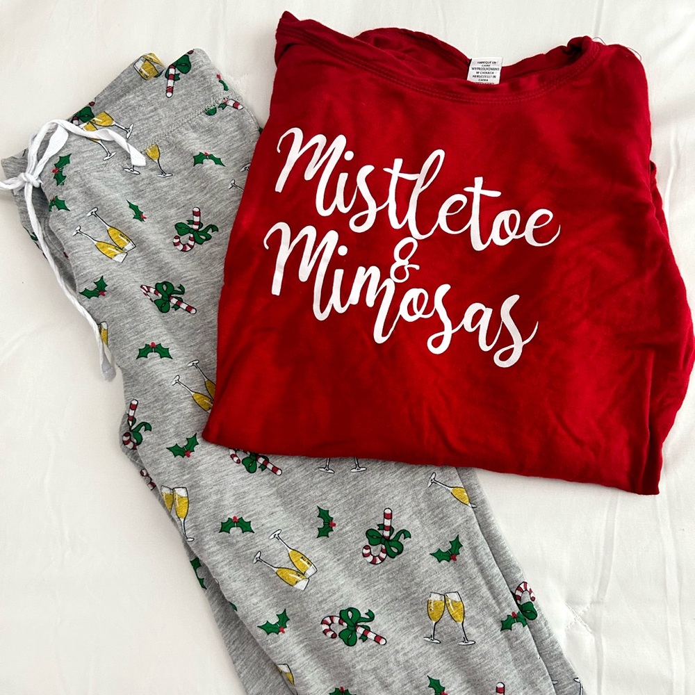 Tabitha Webb Mistletoe and Mimosas Jogger Pajama Set